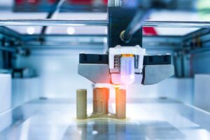 Comprar una impresora 3D vs. externalizar la impresión 3D: ¿Qué opción conviene más a tu empresa?